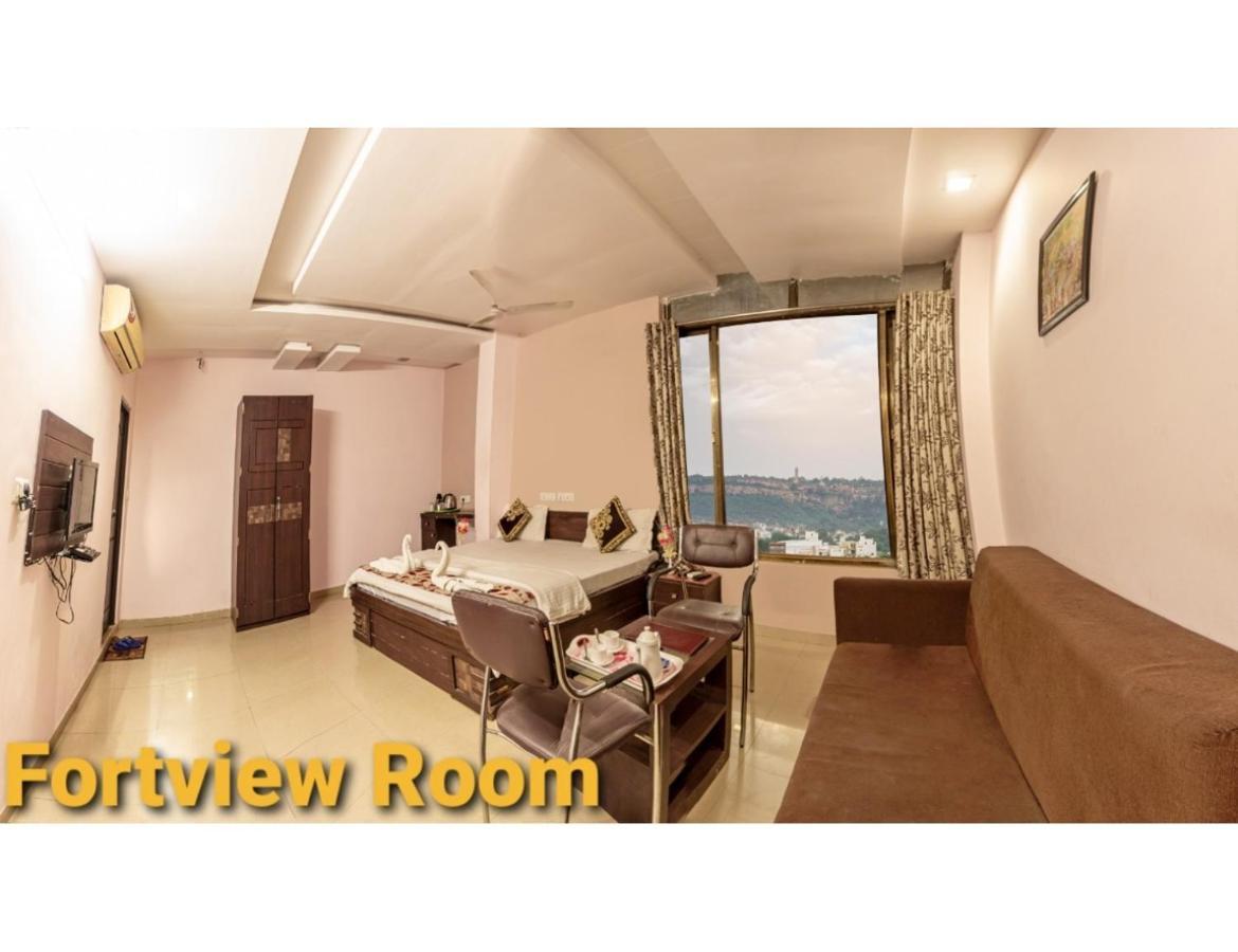 Hotel Shivam Fort View, Chittorgarh Exterior foto
