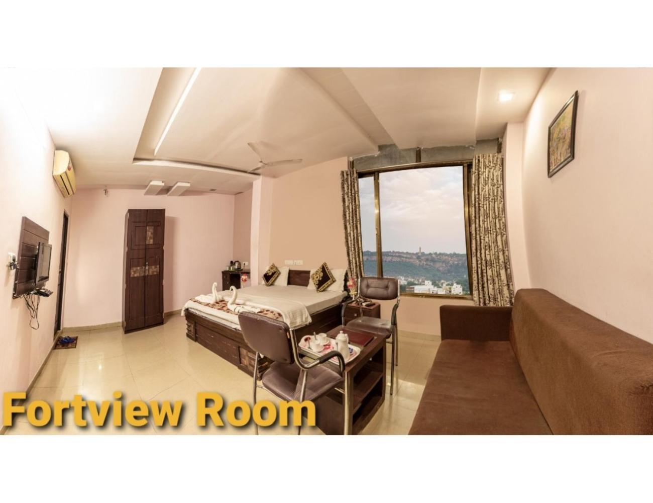 Hotel Shivam Fort View, Chittorgarh Exterior foto